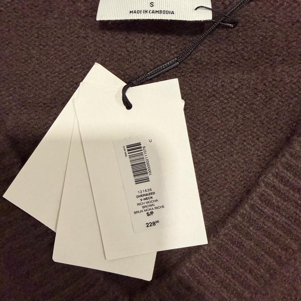 Aritzia Women's Crew Neck Sweater in Rich Brown - Picture 3 of 4